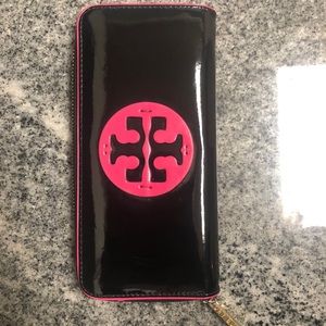 Tory Burch wallet
